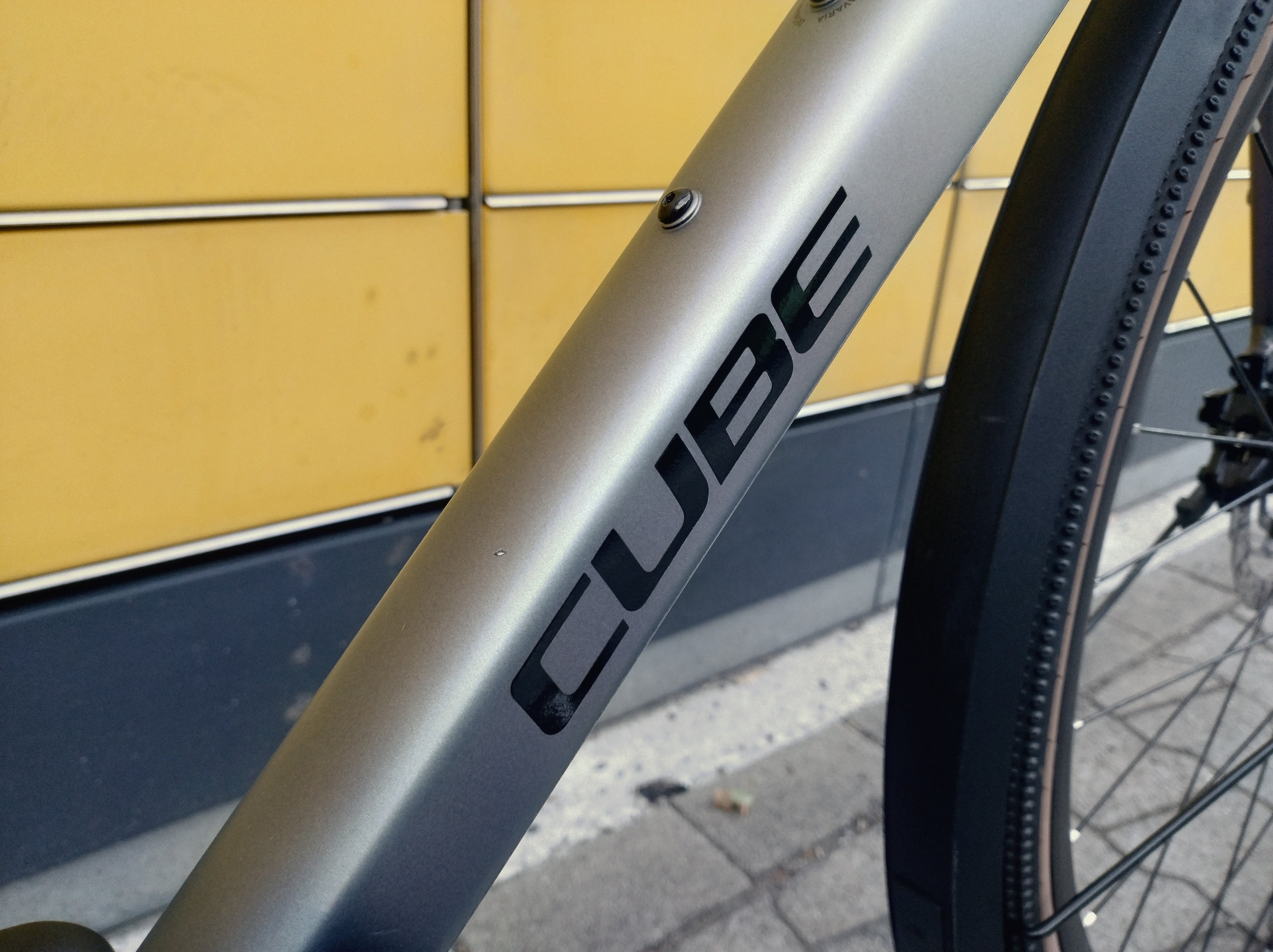 Cube Hyde Race (S) Gravelbike Gates Riemen Alfine 8
