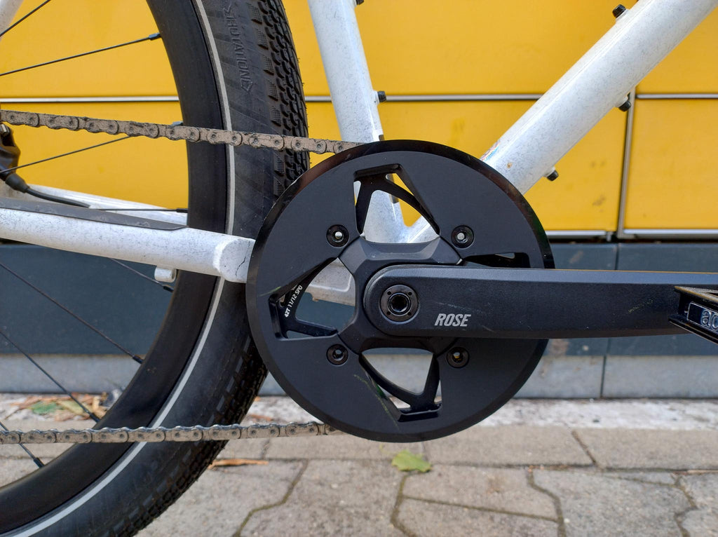 Rose Hobo Rival eTap AXS XPLR Gravelbike Weiß Kurbel rechts